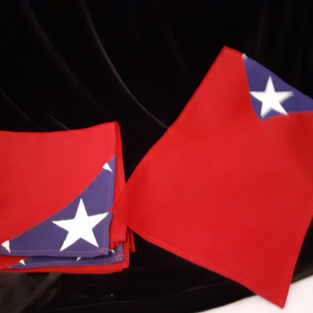 Flag placemats and napkins